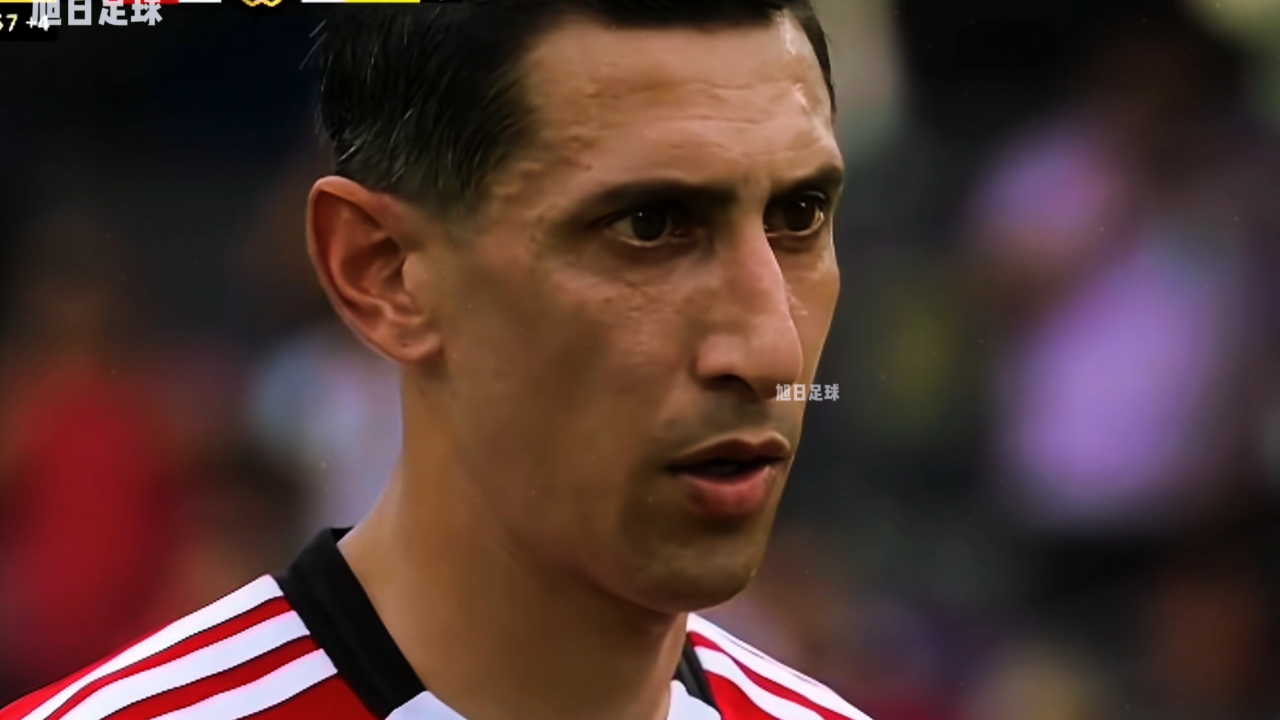 里程碑夜本菲卡复出首秀,德国杯赛前刷纪录,质疑声仍在,轮换策略成焦点 里程碑夜本菲卡复出首秀,德国杯赛前刷纪录,质疑声仍在,轮换策略成焦点