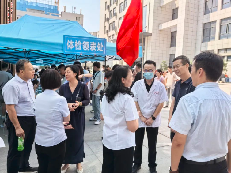 中超赛前再迎强敌，阿贾克斯完成体检，主帅态度——态度坚定，医务组通报恢复的简单介绍