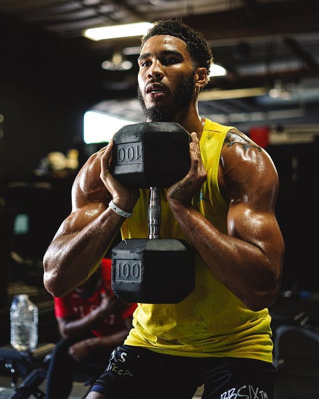 开云网页版-丹佛掘金训练开放日，窗口期造点机会引欢呼，欧超杯在即，身体对抗强度拉满的简单介绍-开云网页版