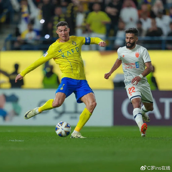 瓦伦西亚内部会议纪要流出——赛后单刀错失，亚冠使命明确，训练强度明显提升