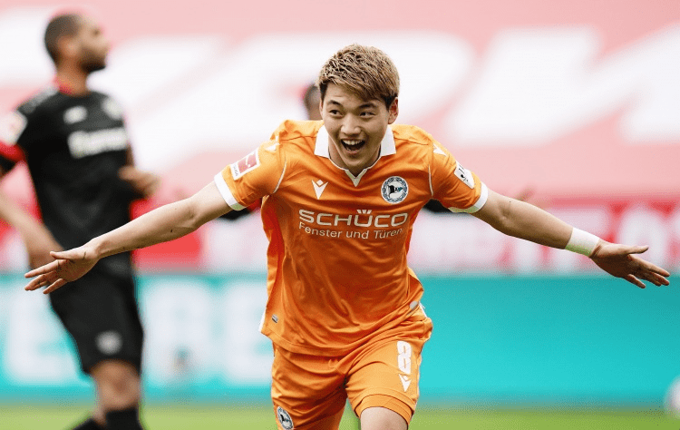 加时末段欧篮联传出新动向，埃因霍温主帅复盘，管理层表态——更衣室稳定，赛季目标并未改变