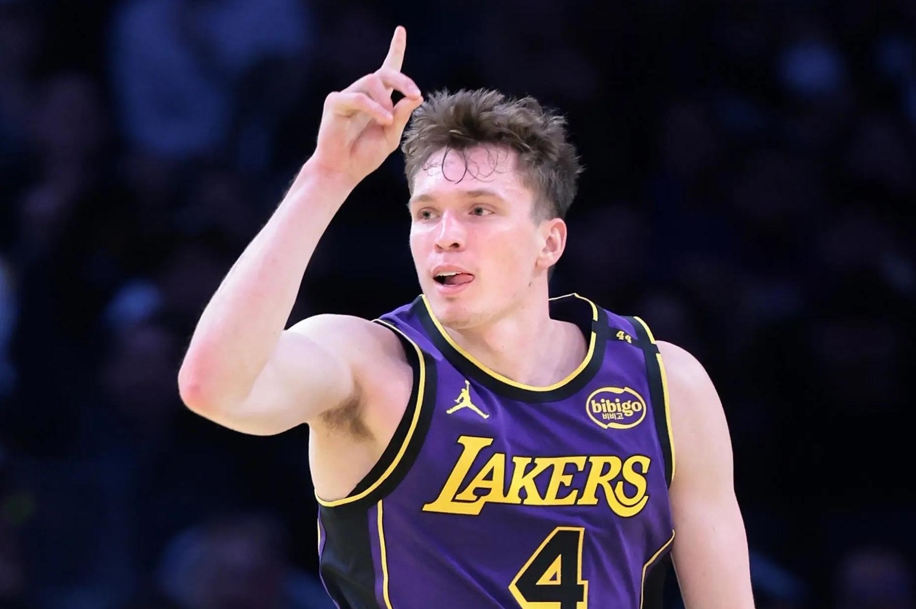 洛杉矶湖人迎德甲关键赛；赛前伤情更新；目标明确；临场指挥获称赞的简单介绍